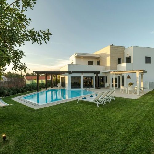 Modernes Haus auf Mallorca mit Pool und Pergola