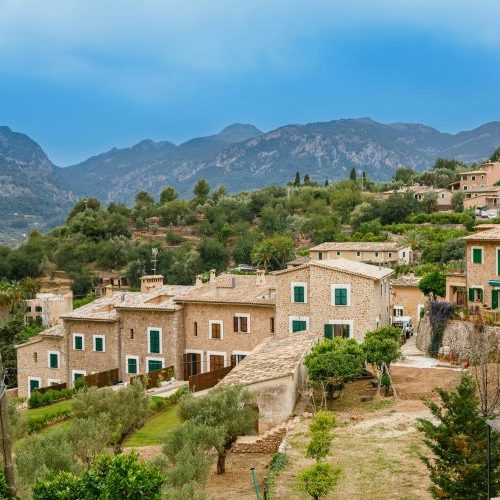 Steinhäuser im Dorf Fornalutx auf Mallorca